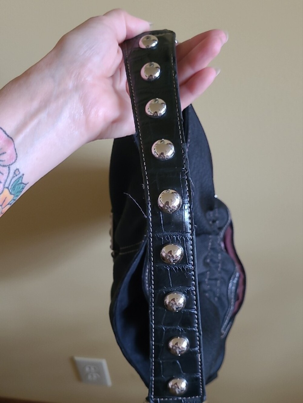 Kathy Van Zeeland Black Studded Square-Accent Shoulder Bag - Picture 4 of 8